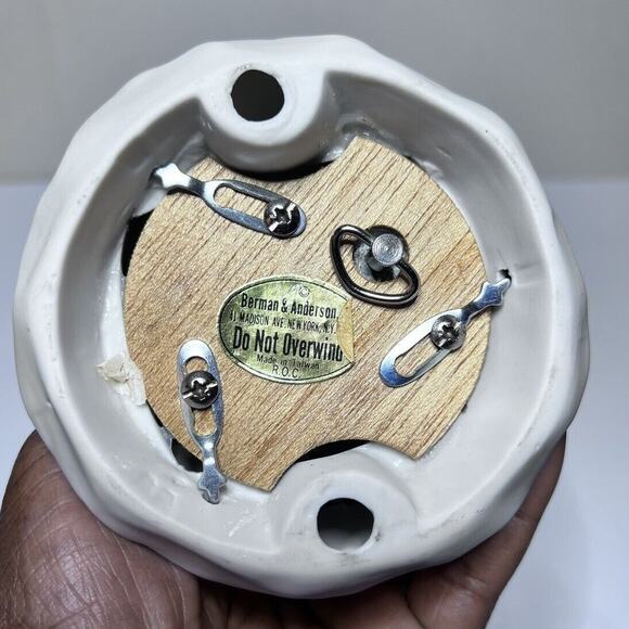 Berman & Anderson Christmas Angel Accordion Music Box - Non-Functional Vintage - Picture 7 of 8